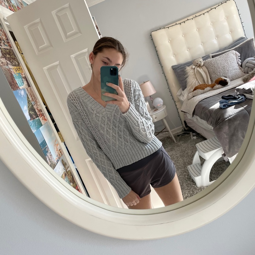 American eagle sweater